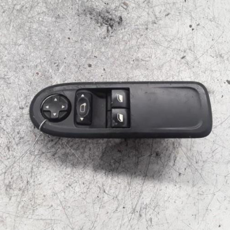 Interrupteur de leve vitre avant gauche PEUGEOT 308 1 SW