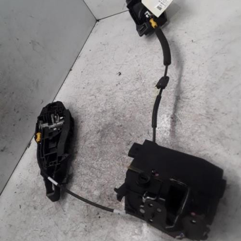 Serrure arriere droit PEUGEOT 308 2