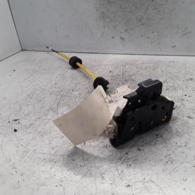 Serrure arriere gauche AUDI A6 3