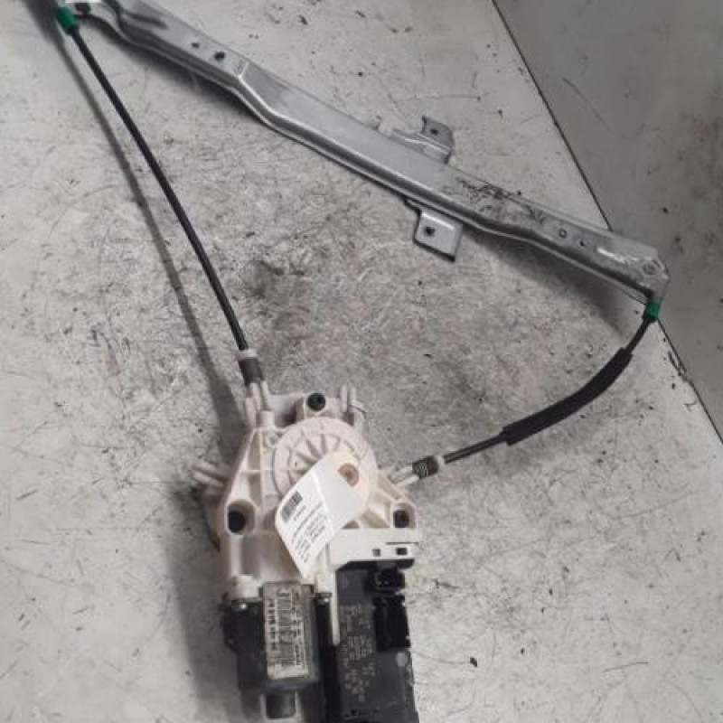 Leve vitre electrique avant droit PEUGEOT 407