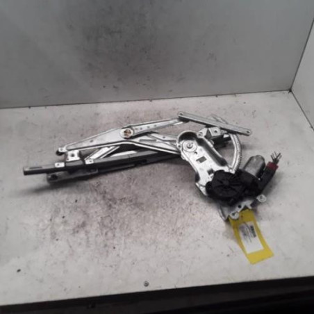 Leve vitre electrique avant droit OPEL MERIVA A Photo n°1