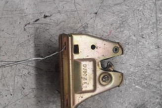 Serrure de coffre PEUGEOT 205