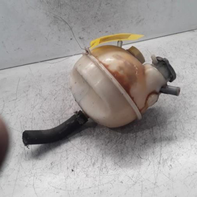 Vase d'expansion PEUGEOT 205