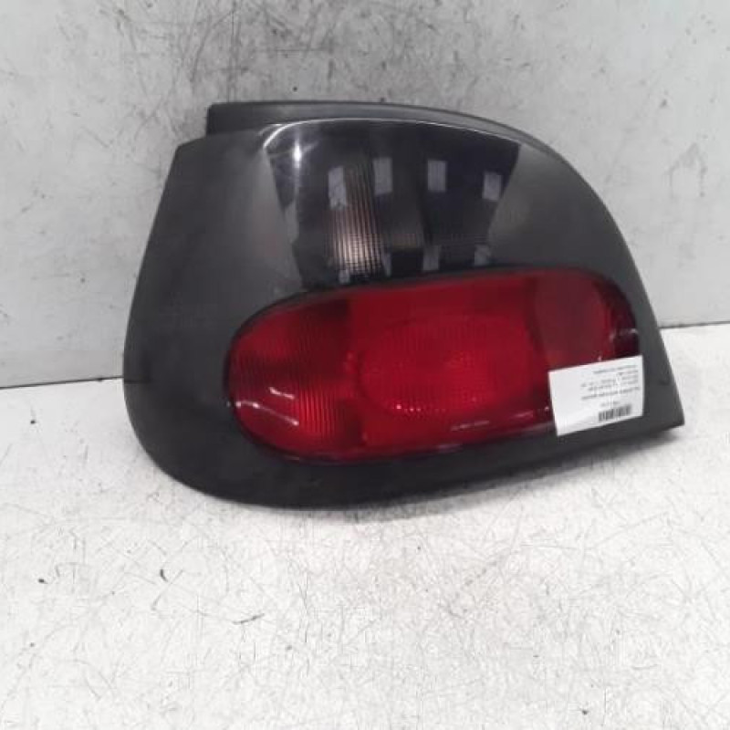 Feu arriere principal gauche (feux) RENAULT MEGANE 1