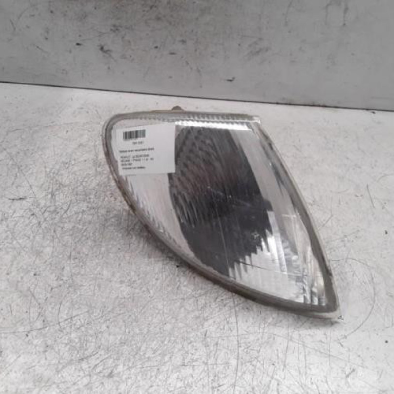 Optique avant secondaire droit (feux)(clignotant) RENAULT MEGANE 1