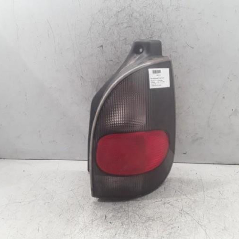 Feu arriere principal droit (feux) RENAULT ESPACE 3 Feu arriere principal droit (feux) RENAULT ESPACE 3