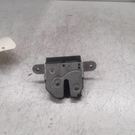 Serrure de coffre OPEL CORSA D