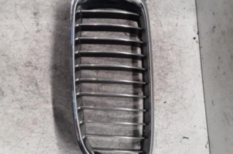 Calandre gauche BMW SERIE 3 F31 Photo n°1