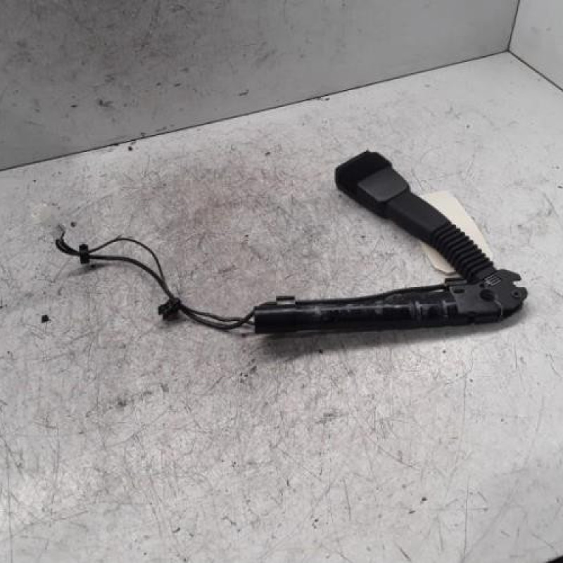 Attache ceinture avant droit BMW SERIE 3 F31
