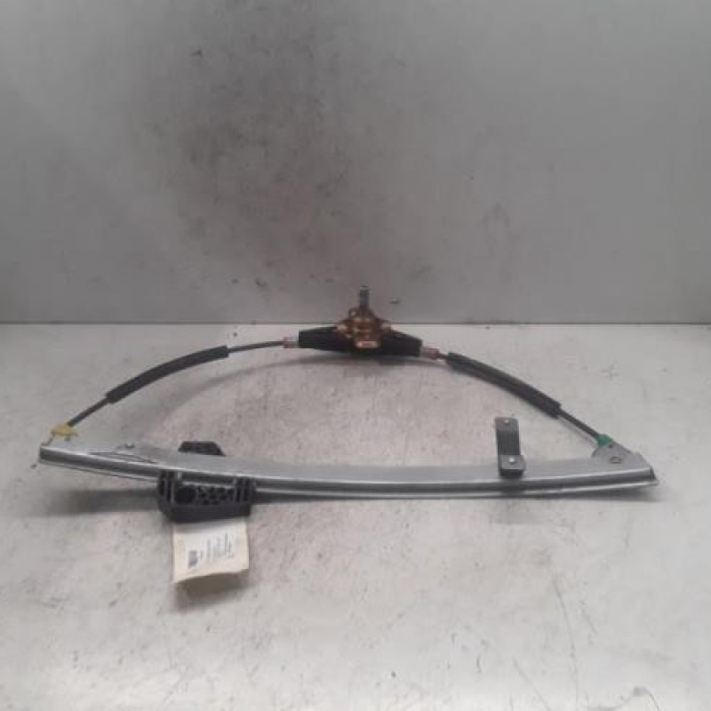 Leve vitre mecanique avant droit FORD FIESTA 4