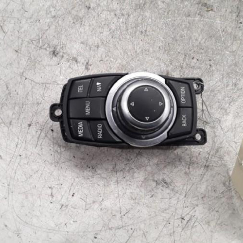 Commande GPS BMW SERIE 3 F31 Commande GPS BMW SERIE 3 F31