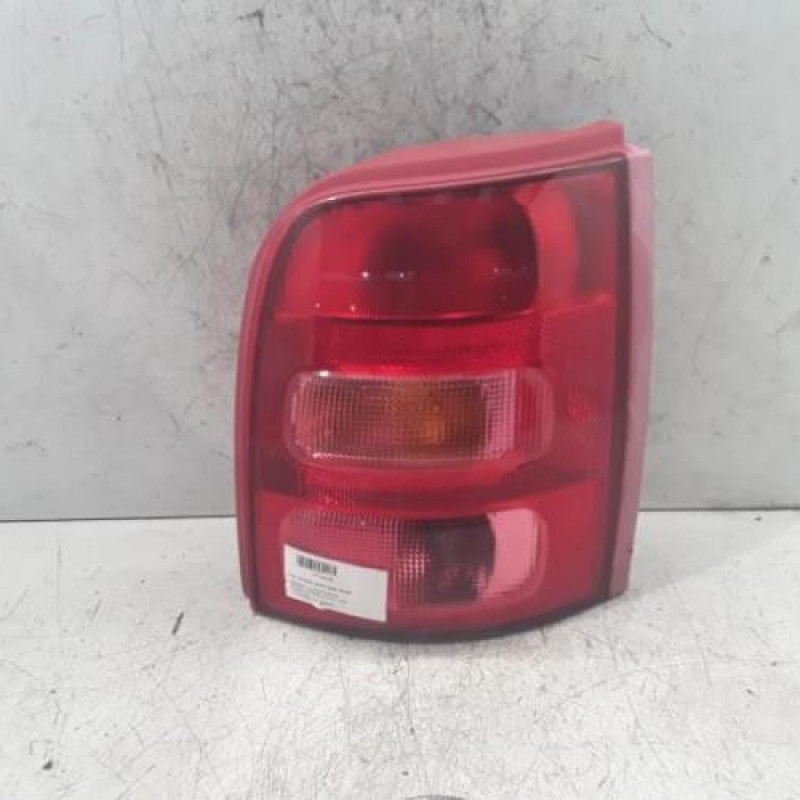 Feu arriere principal droit (feux) NISSAN MICRA 2 Feu arriere principal droit (feux) NISSAN MICRA 2