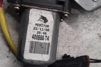 Leve vitre electrique avant droit NISSAN MICRA 2 Photo n°3