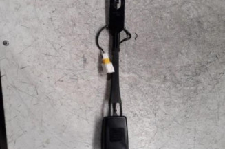Attache ceinture avant gauche PEUGEOT 3008 1