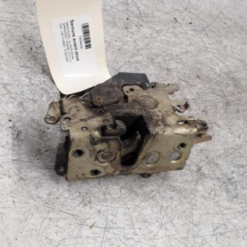 Serrure avant droit MERCEDES SPRINTER 1