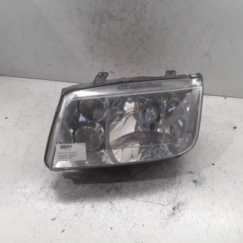 Optique avant principal gauche (feux)(phare) VOLKSWAGEN BORA