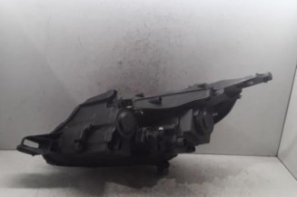 Optique avant principal gauche (feux)(phare) PEUGEOT 2008 1