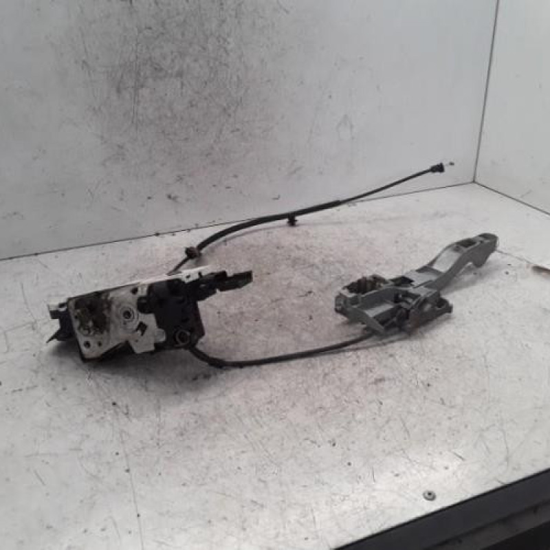 Serrure avant gauche PEUGEOT 207