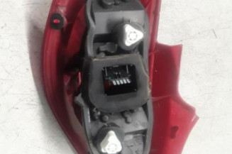 Feu arriere principal droit (feux) OPEL CORSA D Photo n°3