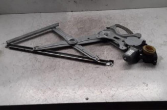 Leve vitre electrique arriere droit TOYOTA COROLLA VERSO 2