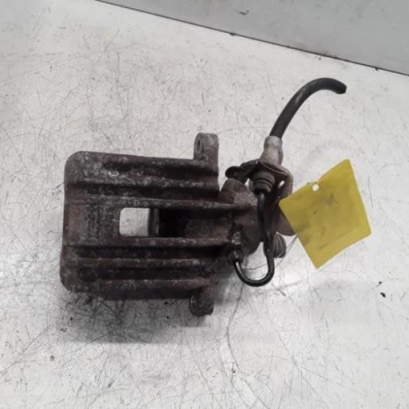 Etrier arriere droit (freinage) VOLKSWAGEN GOLF 5