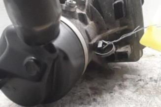 Pompe de direction PEUGEOT 308 1