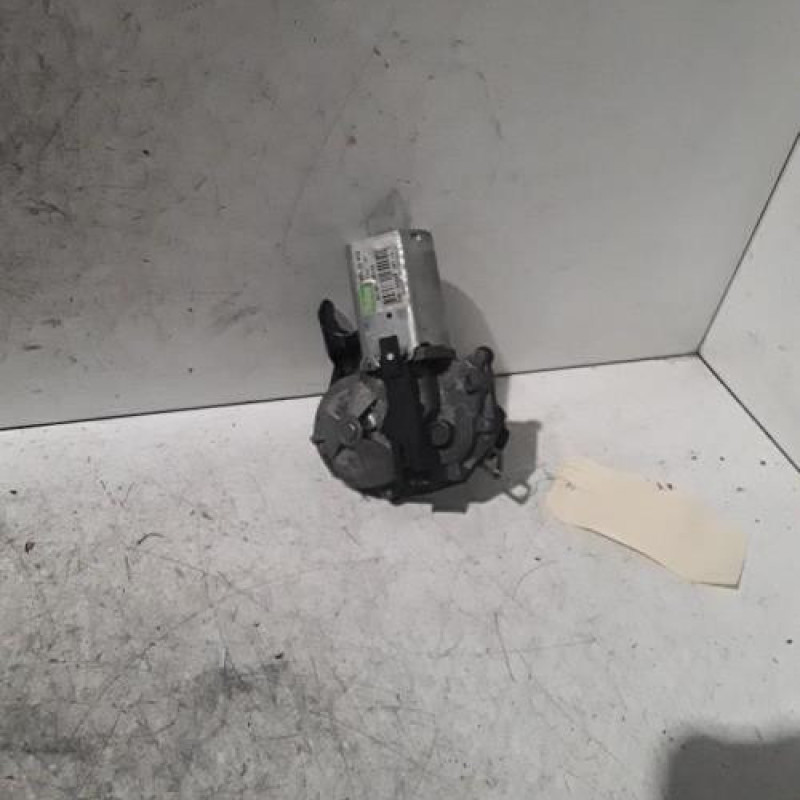 Moteur essuie glace arriere TOYOTA AYGO 1