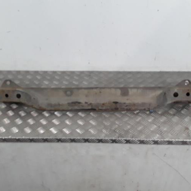 Renfort pare choc arriere (traverse) TOYOTA AYGO 1