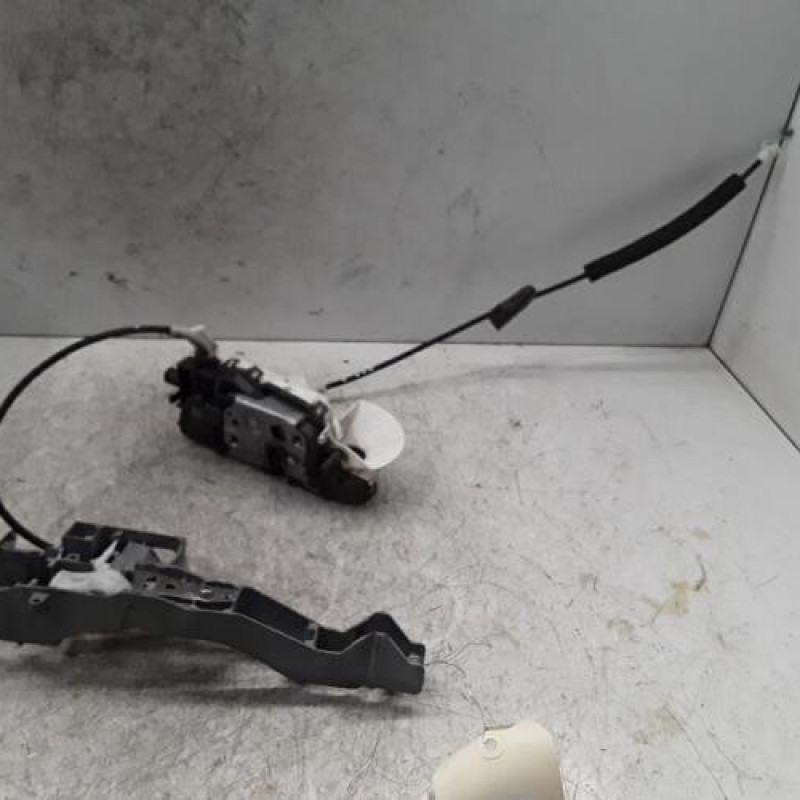 Serrure avant gauche CITROEN C3 2 Serrure avant gauche CITROEN C3 2