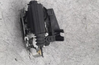 Serrure avant droit DACIA DUSTER 1