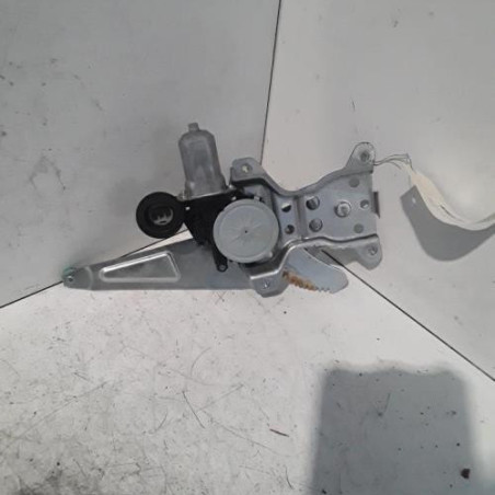 Leve vitre electrique arriere droit DAIHATSU TREVIS Photo n°1
