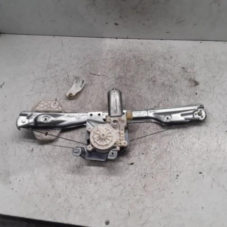 Leve vitre electrique arriere droit RENAULT CLIO 2 Photo n°1