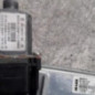 Leve vitre electrique avant gauche PEUGEOT 208 1