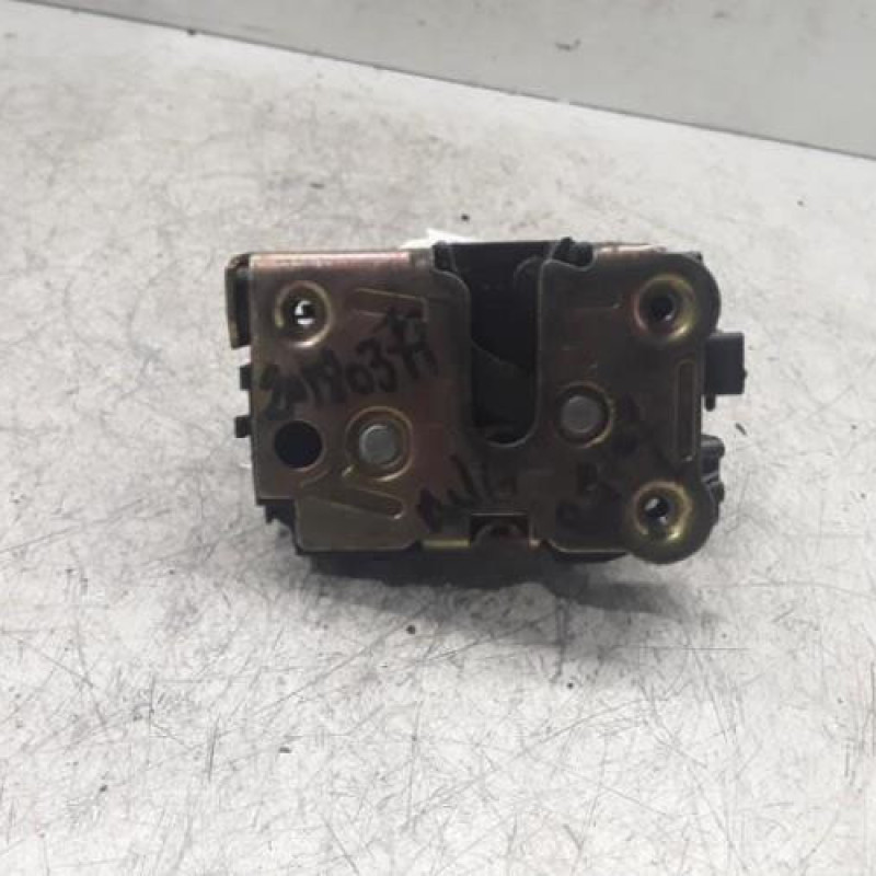 Serrure avant droit RENAULT KANGOO 1 Serrure avant droit RENAULT KANGOO 1
