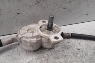 Leve vitre mecanique avant droit RENAULT CLIO 1