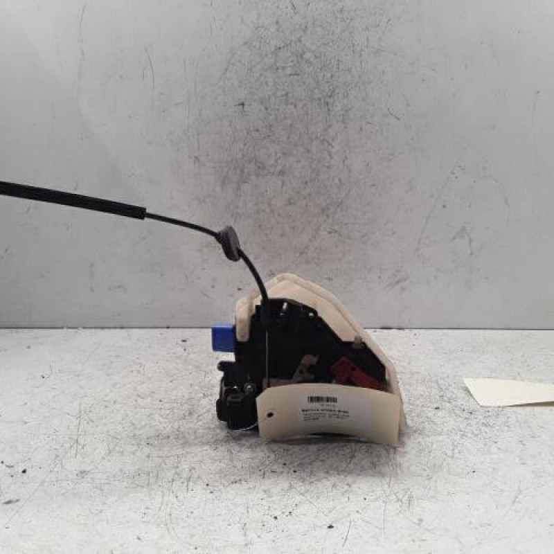 Serrure arriere droit VOLKSWAGEN GOLF 5 Serrure arriere droit VOLKSWAGEN GOLF 5