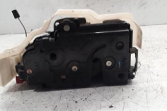 Serrure arriere droit VOLKSWAGEN GOLF 5 Photo n°4