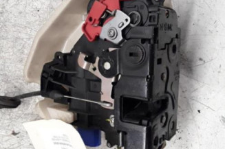Serrure arriere droit VOLKSWAGEN GOLF 5 Photo n°5