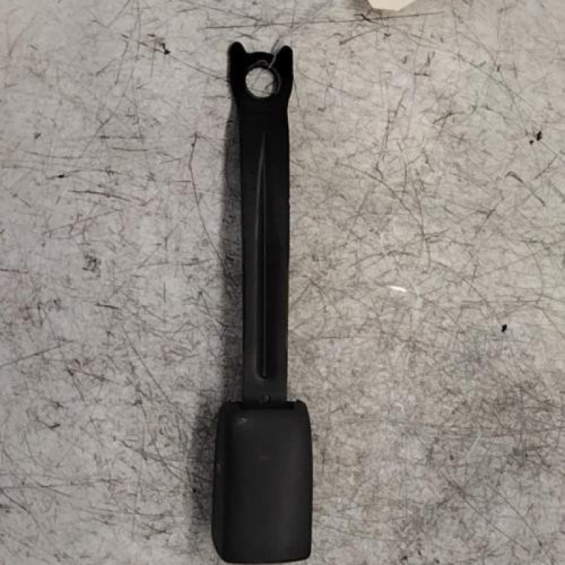 Attache ceinture avant droit PEUGEOT 107