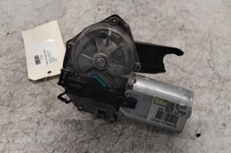 Moteur essuie glace arriere PEUGEOT 107 Photo n°1