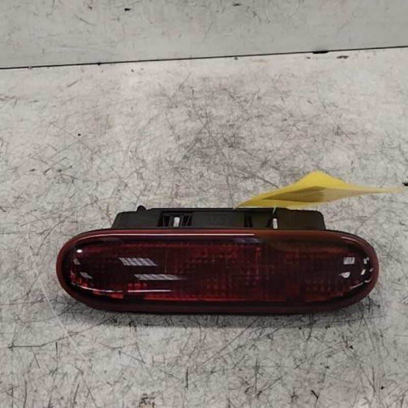Feu arriere stop central RENAULT CLIO 1