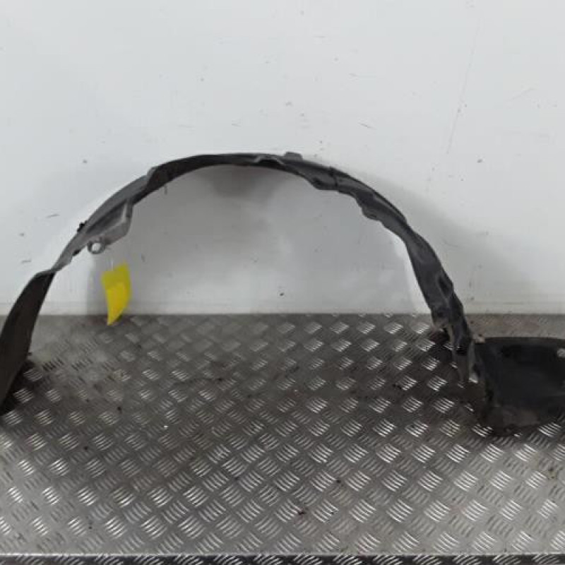Pare boue avant gauche NISSAN ALMERA TINO