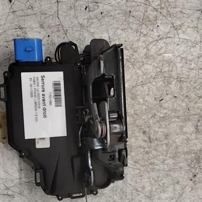 Serrure avant droit SKODA FABIA 1 Serrure avant droit SKODA FABIA 1