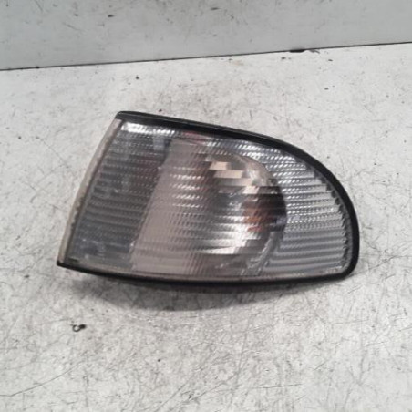 Optique avant secondaire gauche (feux)(clignotant) AUDI A4 1 Photo n°1