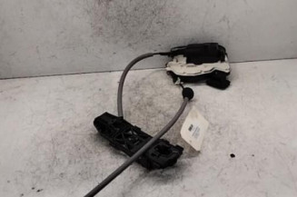 Serrure avant droit VOLKSWAGEN POLO 5