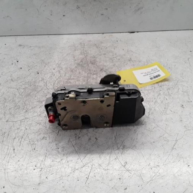 Serrure arriere gauche PEUGEOT 406 Serrure arriere gauche PEUGEOT 406
