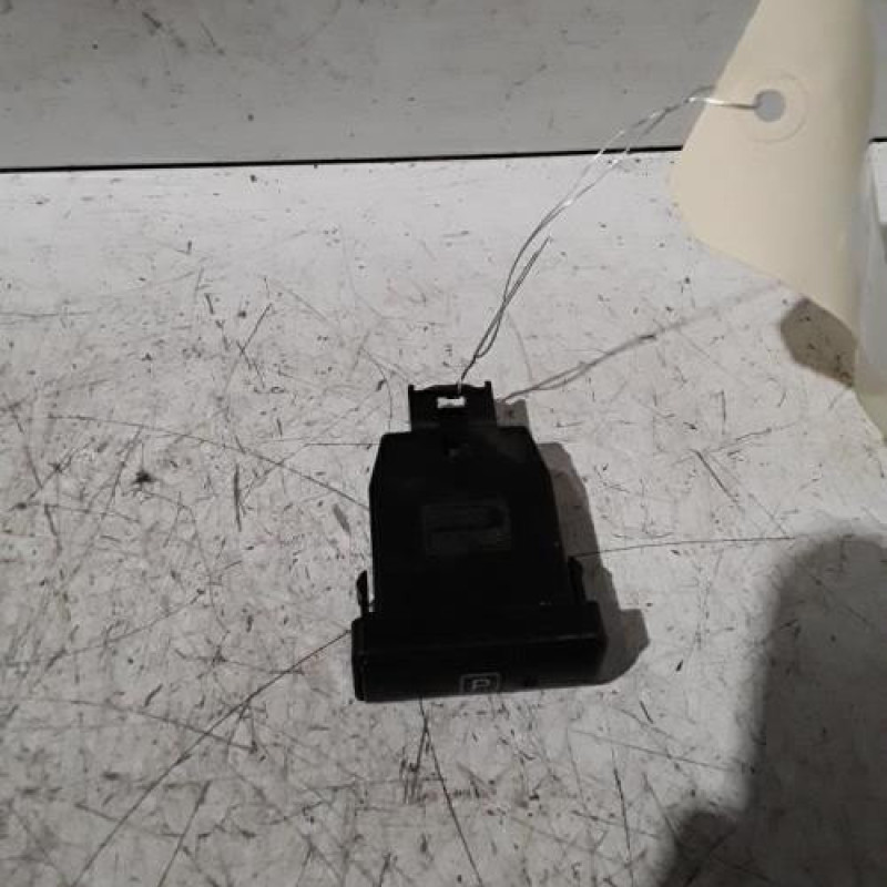 Poignee electrique frein a main TOYOTA PRIUS 2