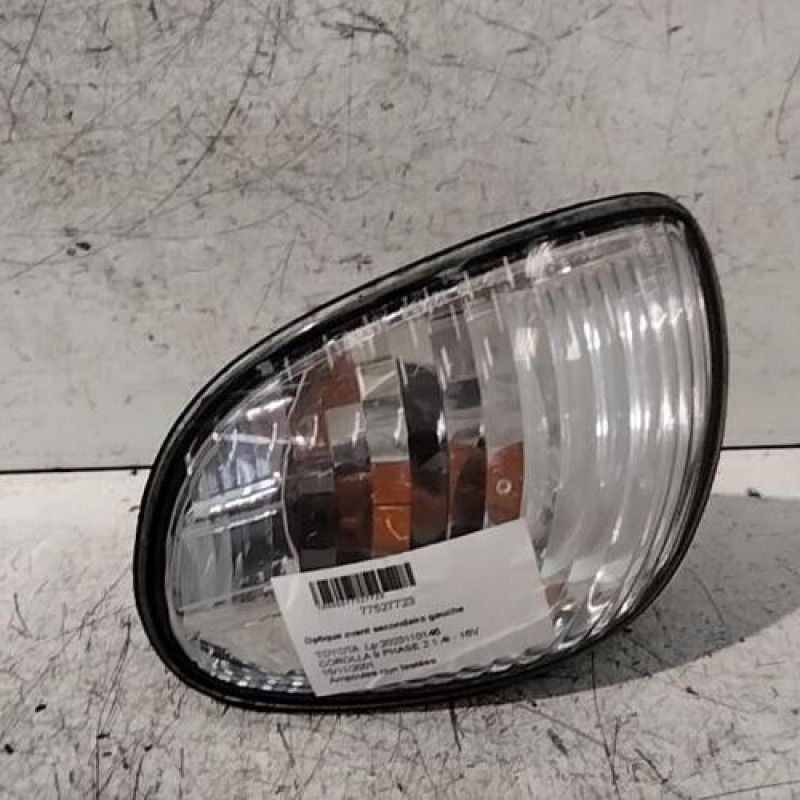 Optique avant secondaire gauche (feux)(clignotant) TOYOTA COROLLA 9