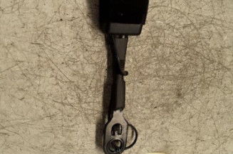 Attache ceinture avant droit PEUGEOT 2008 1