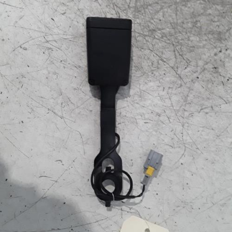 Attache ceinture avant gauche PEUGEOT 208 1